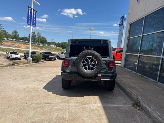 Used 2025 Jeep Wrangler Unlimited Rubicon w/ Convenience Group image 6