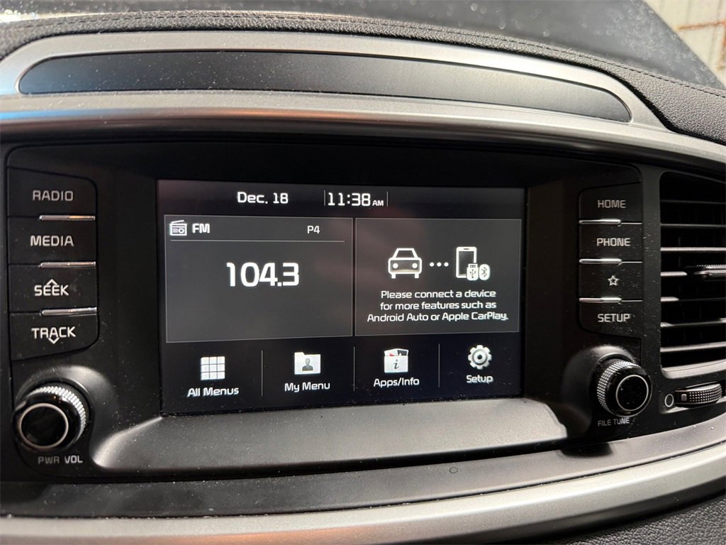 Used 2020 Kia Sorento LX w/ LX I4 Convenience Package image 17