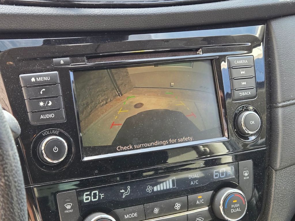 Used 2020 Nissan Rogue SV AWD/4WD image 10