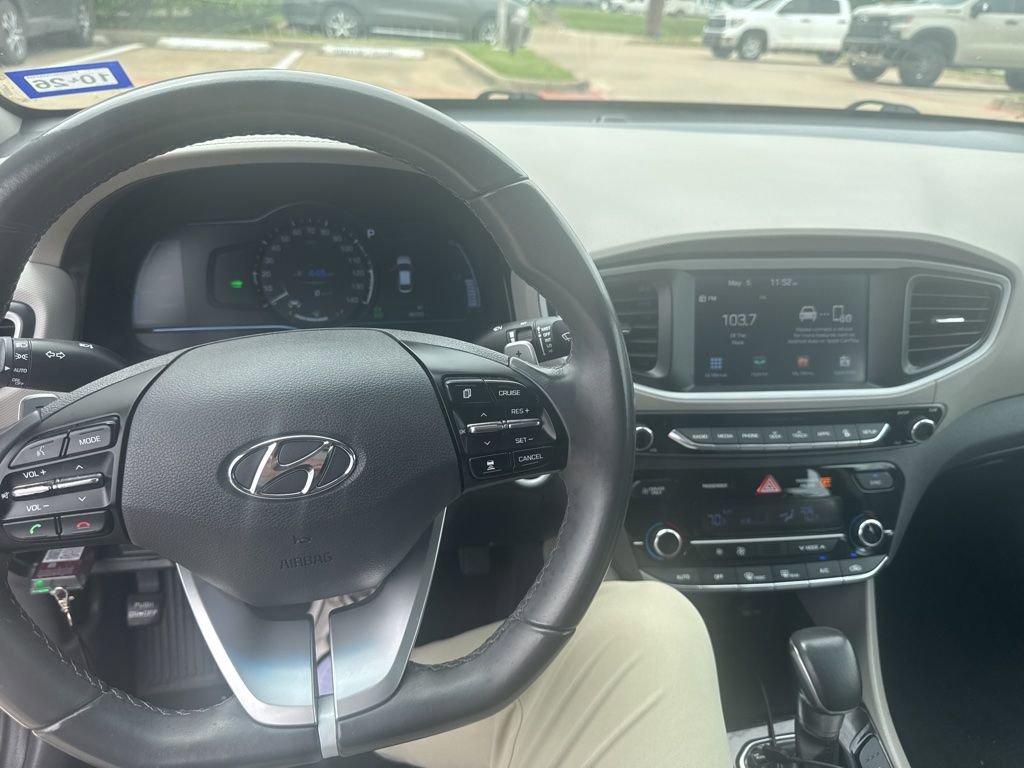 Used 2019 Hyundai Ioniq Limited FWD image 9