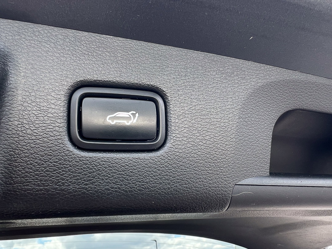 Used 2020 Kia Telluride EX w/ EX Premium Package AWD/4WD image 11