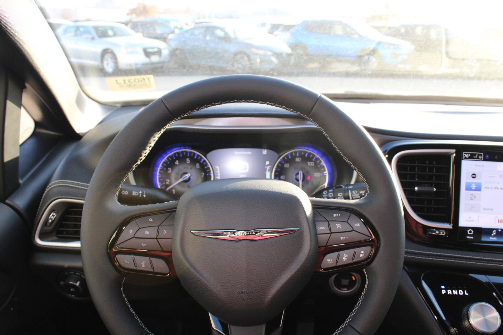 New 2026 Chrysler Pacifica Select w/ S Appearance Package FWD image 12