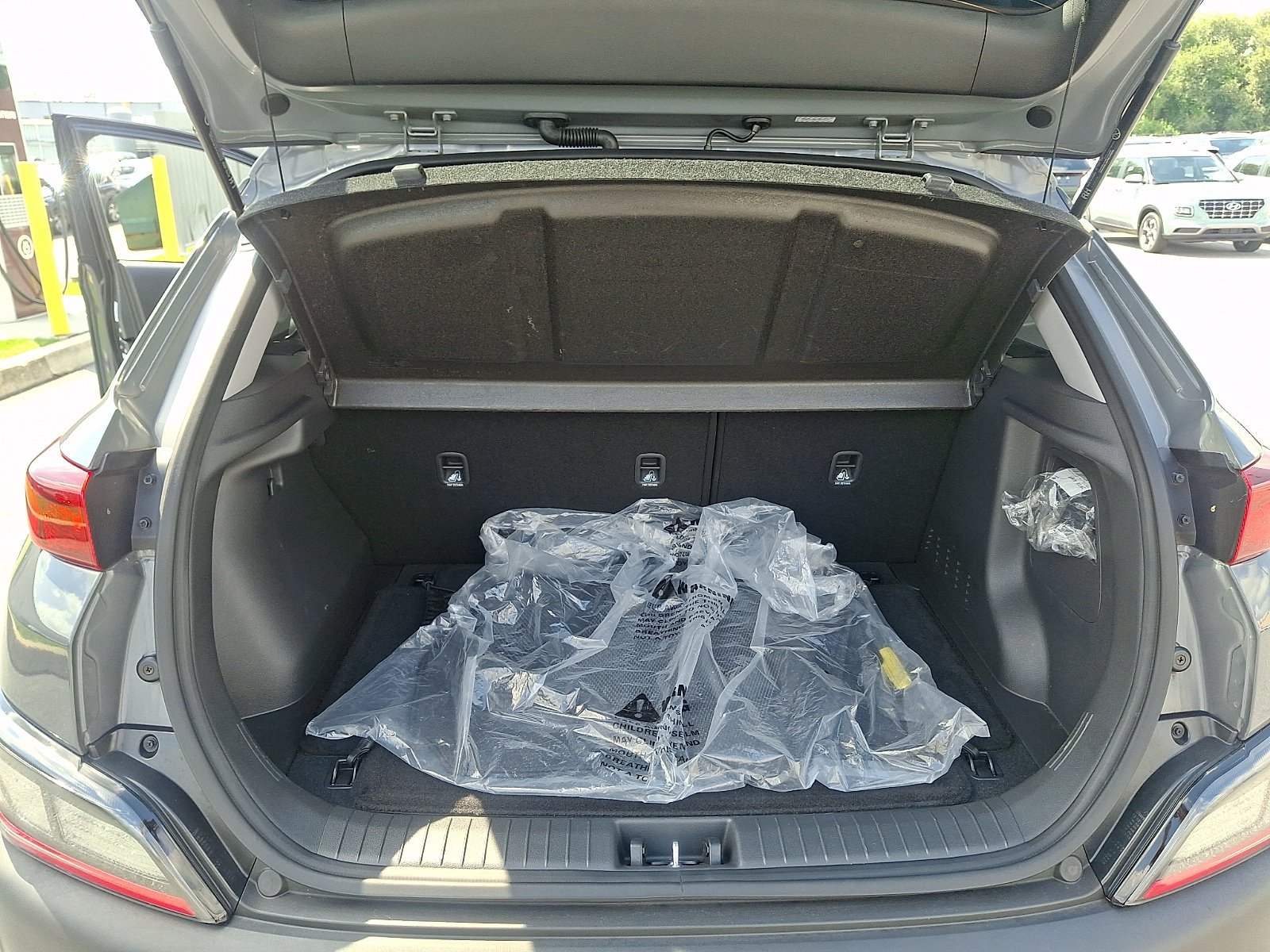 Certified 2023 Hyundai Kona SEL w/ Cargo Package AWD/4WD image 29