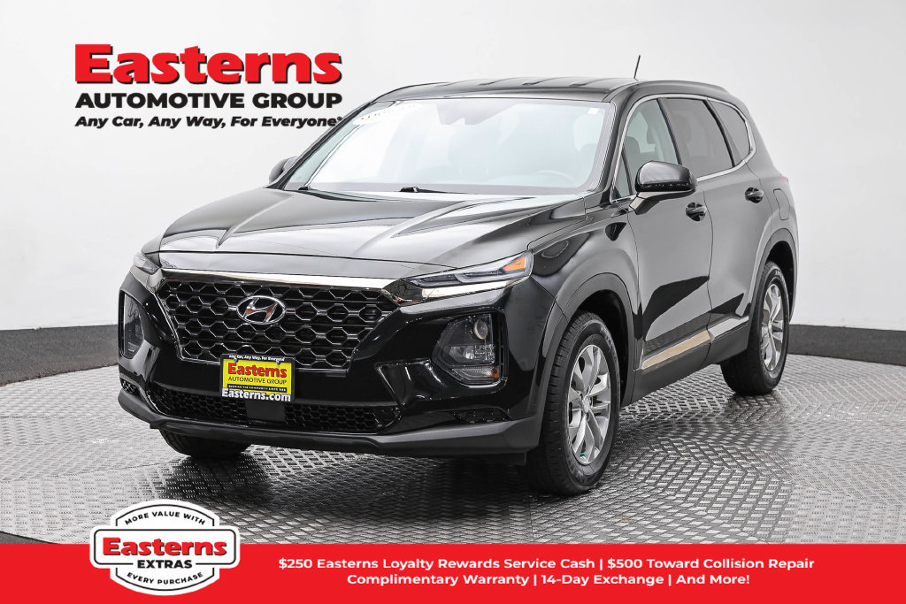 Used 2019 Hyundai Santa Fe SE FWD image 1