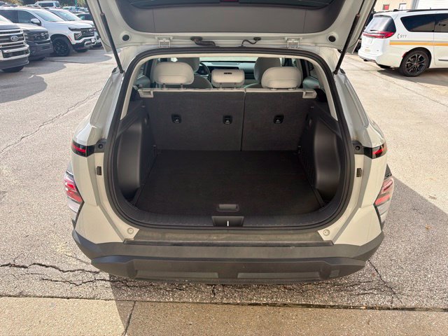 Used 2025 Hyundai Kona SEL AWD/4WD image 14