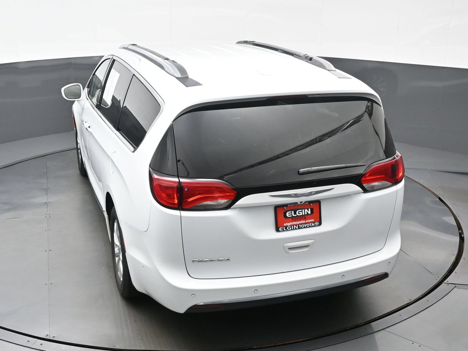 Used 2018 Chrysler Pacifica Touring-L Plus w/ Advanced Safetytec Group FWD image 41