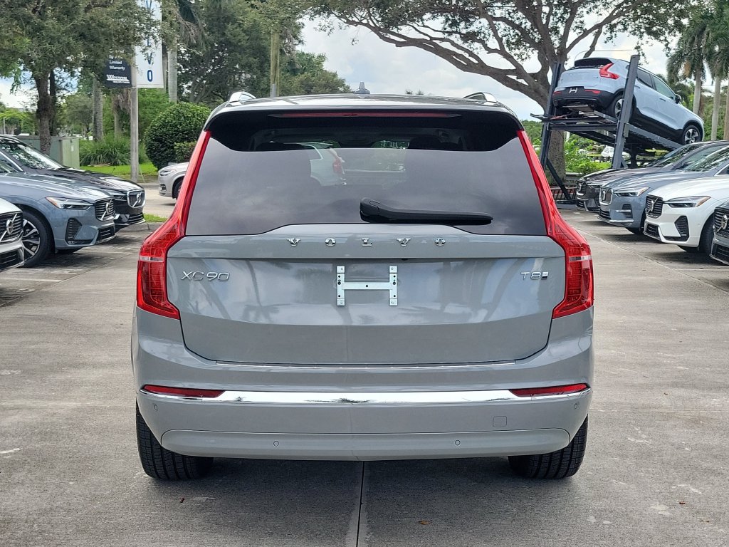 Certified 2025 Volvo XC90 T8 Plus w/ Protection Package Premier AWD/4WD image 6