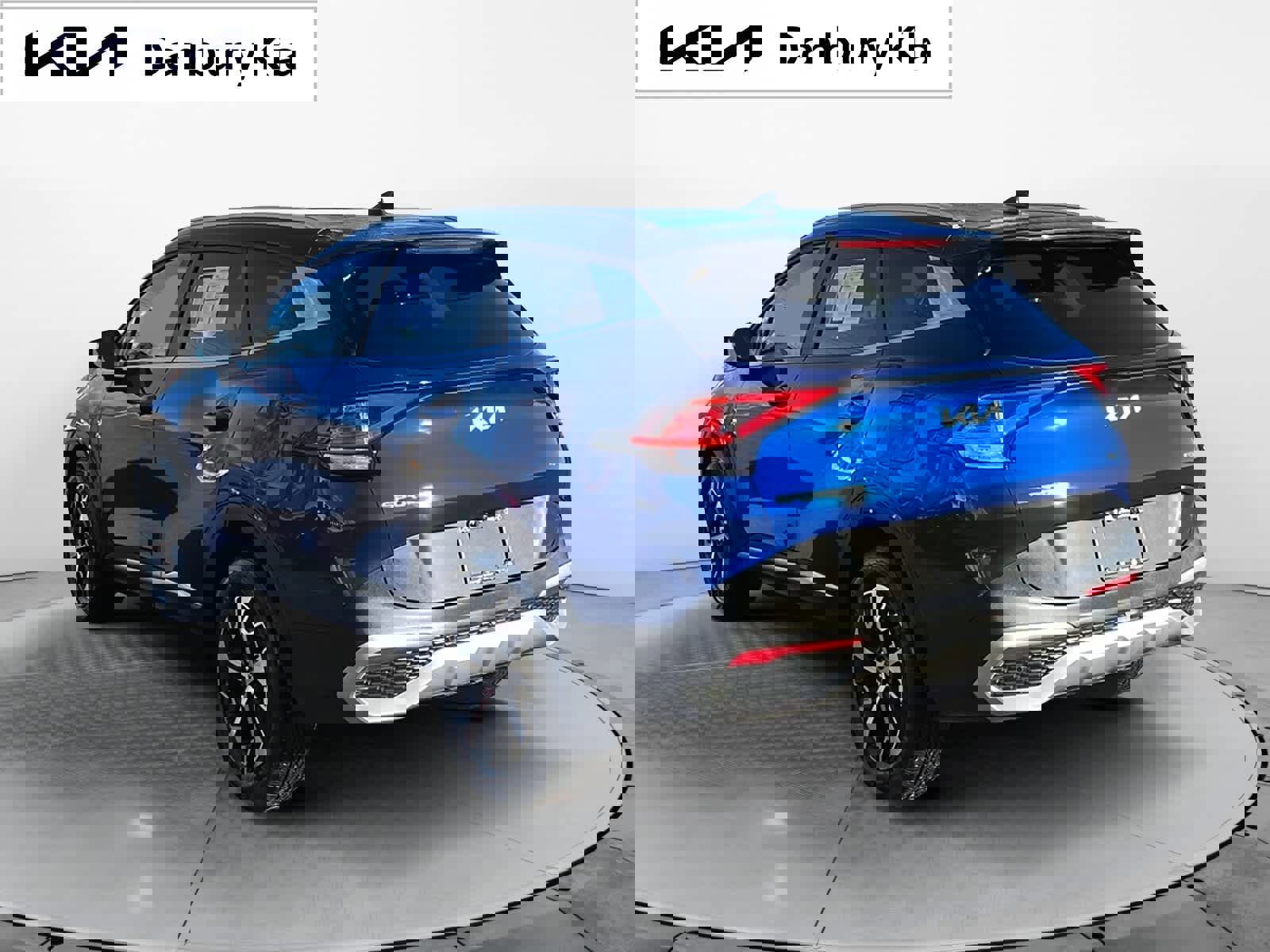 Used 2024 Kia Sportage EX image 3