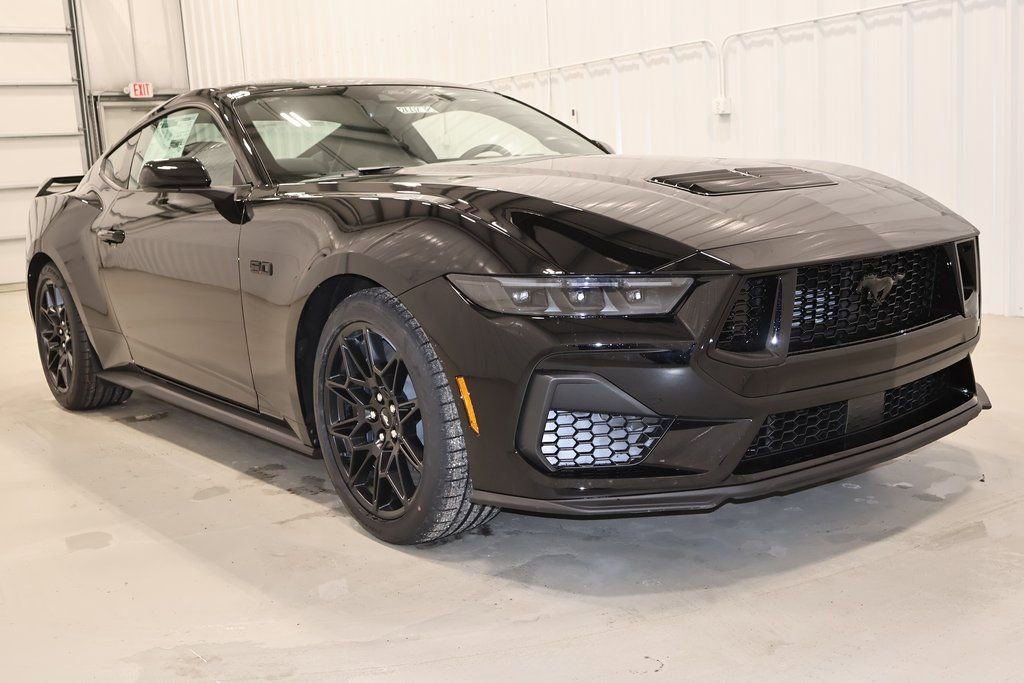 New 2026 Ford Mustang GT Premium w/ GT Performance Package image 2