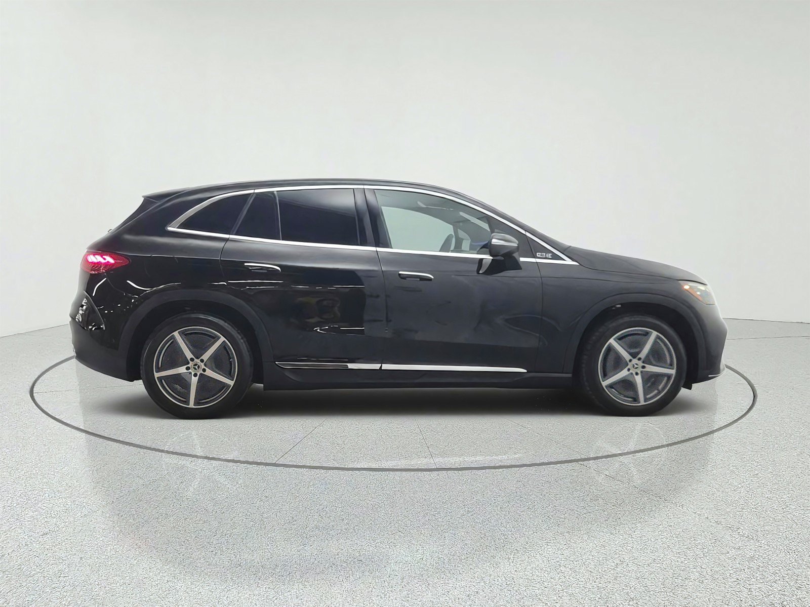 Certified 2023 Mercedes-Benz EQE 350+ 4MATIC SUV image 4