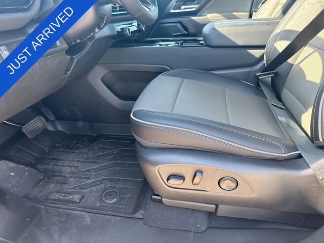 New 2026 Chevrolet Silverado EV Trail Boss AWD/4WD image 12