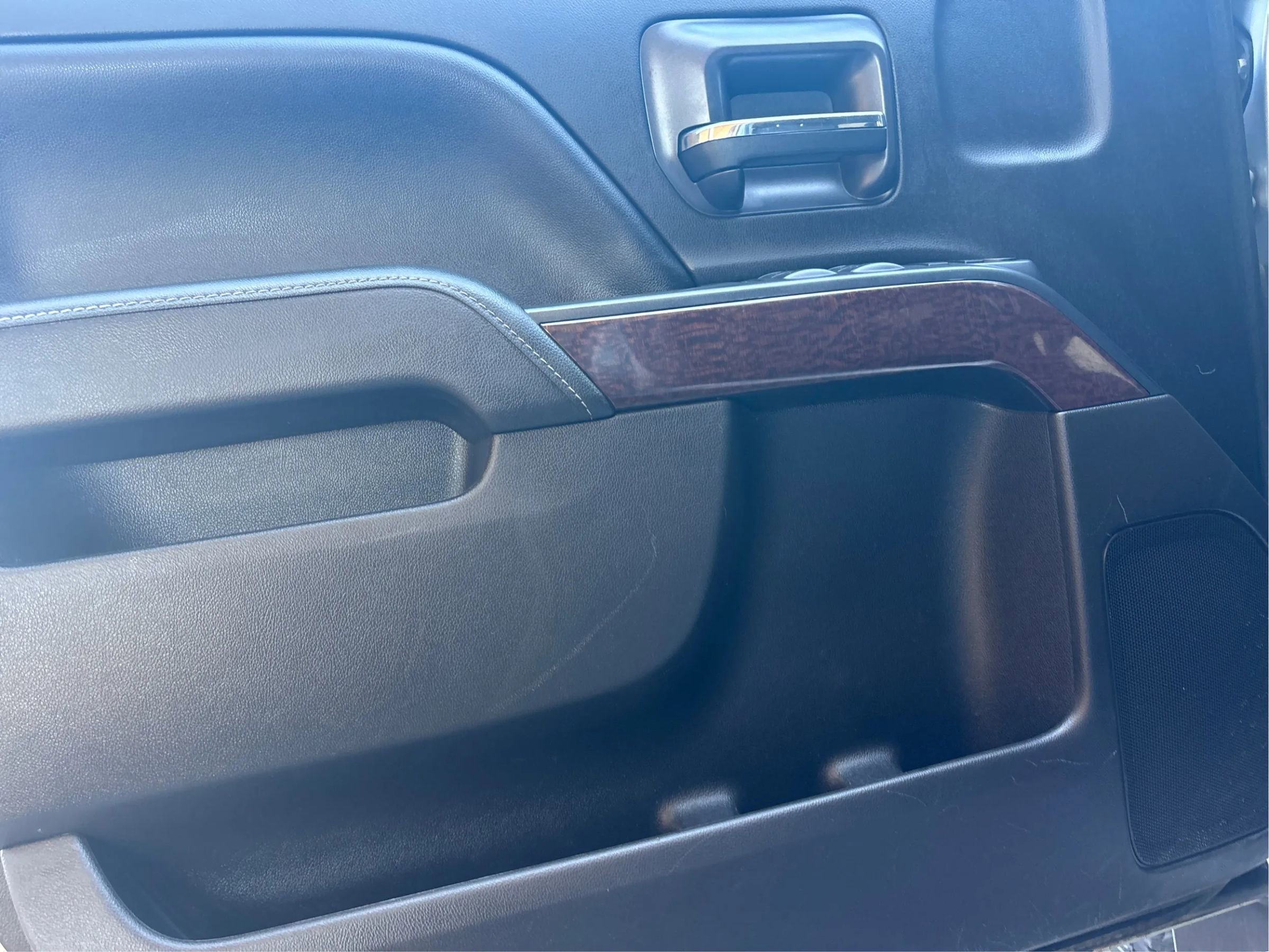 Used 2017 GMC Sierra 2500 SLE w/ HD SLE Preferred Plus Package image 25