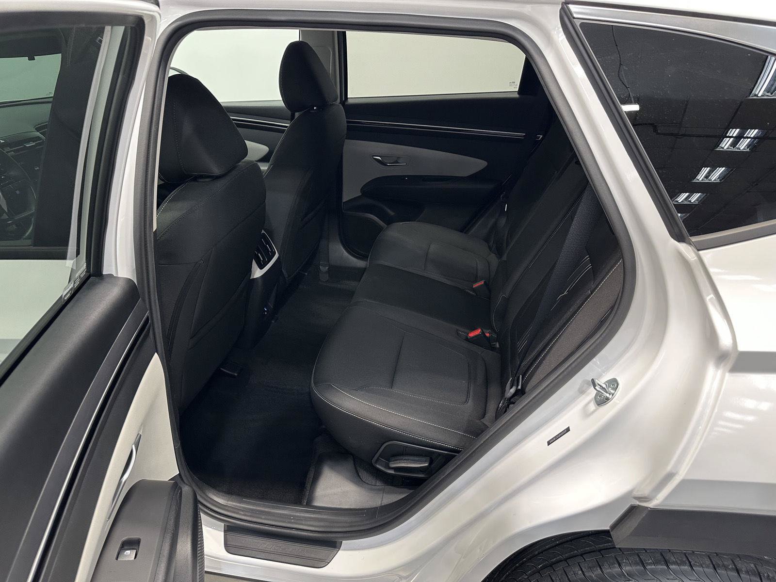 Certified 2024 Hyundai Tucson SEL AWD/4WD image 26