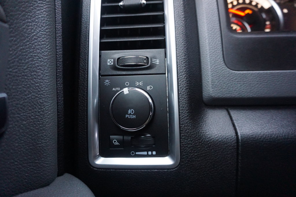 Used 2018 RAM 1500 Big Horn AWD/4WD image 4