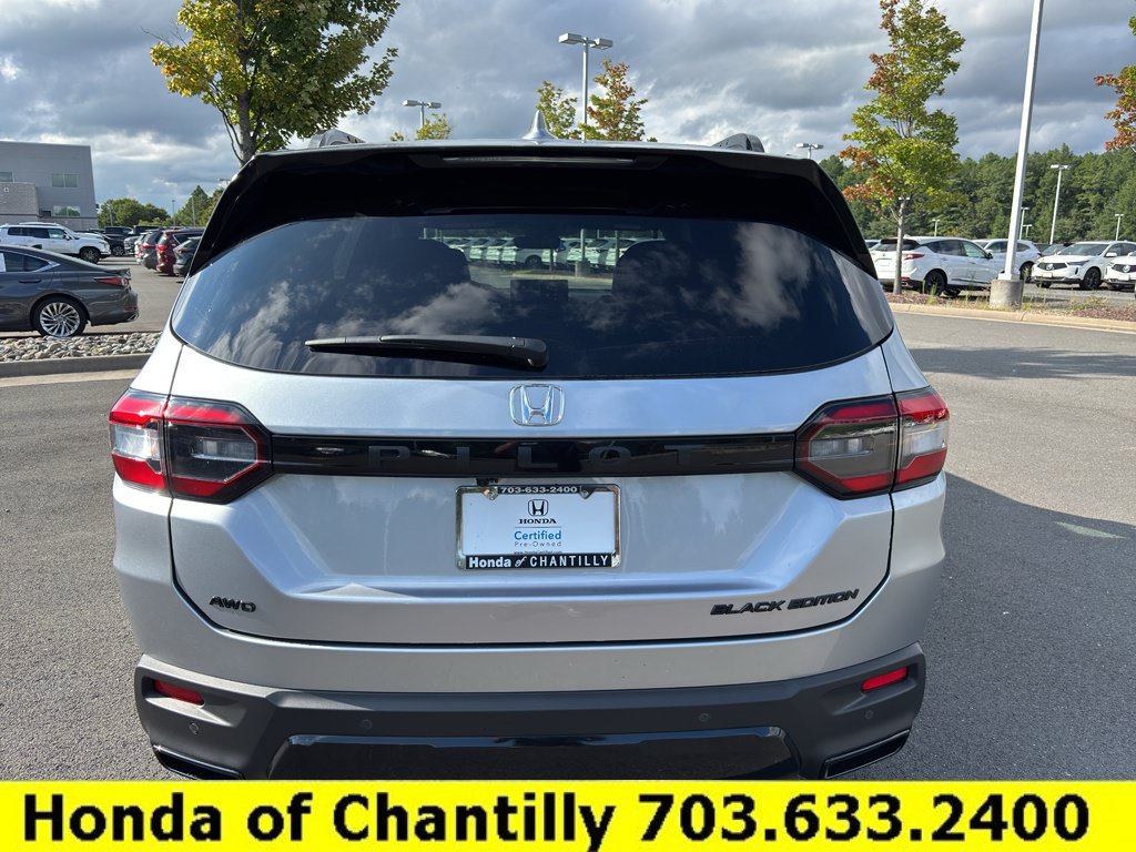 Certified 2026 Honda Pilot Black Edition image 6