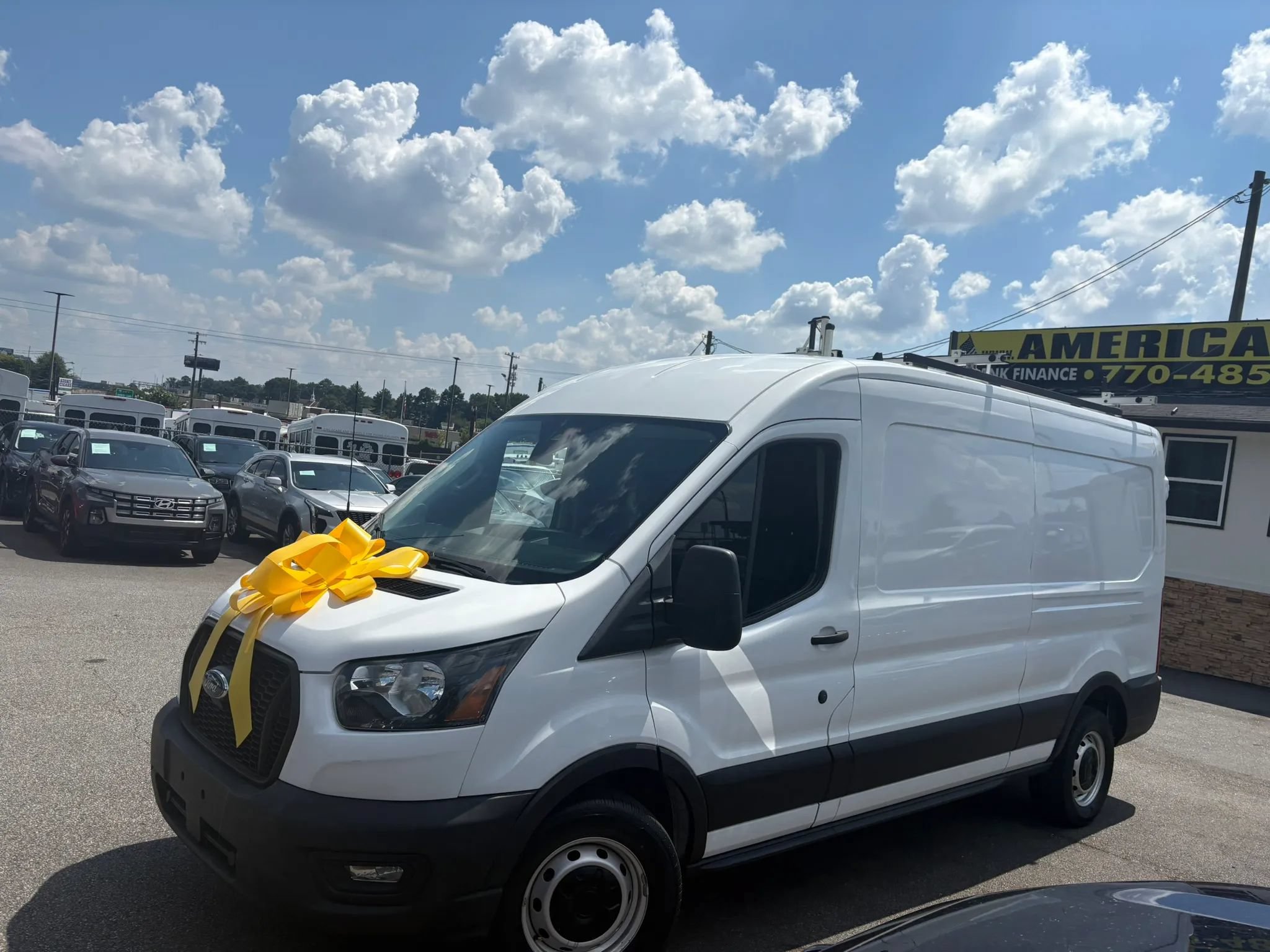 Used 2021 Ford Transit 250 Medium Roof w/ Load Area Protection Package RWD image 4