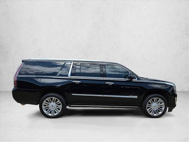 Used 2018 Cadillac Escalade ESV Platinum AWD/4WD image 4