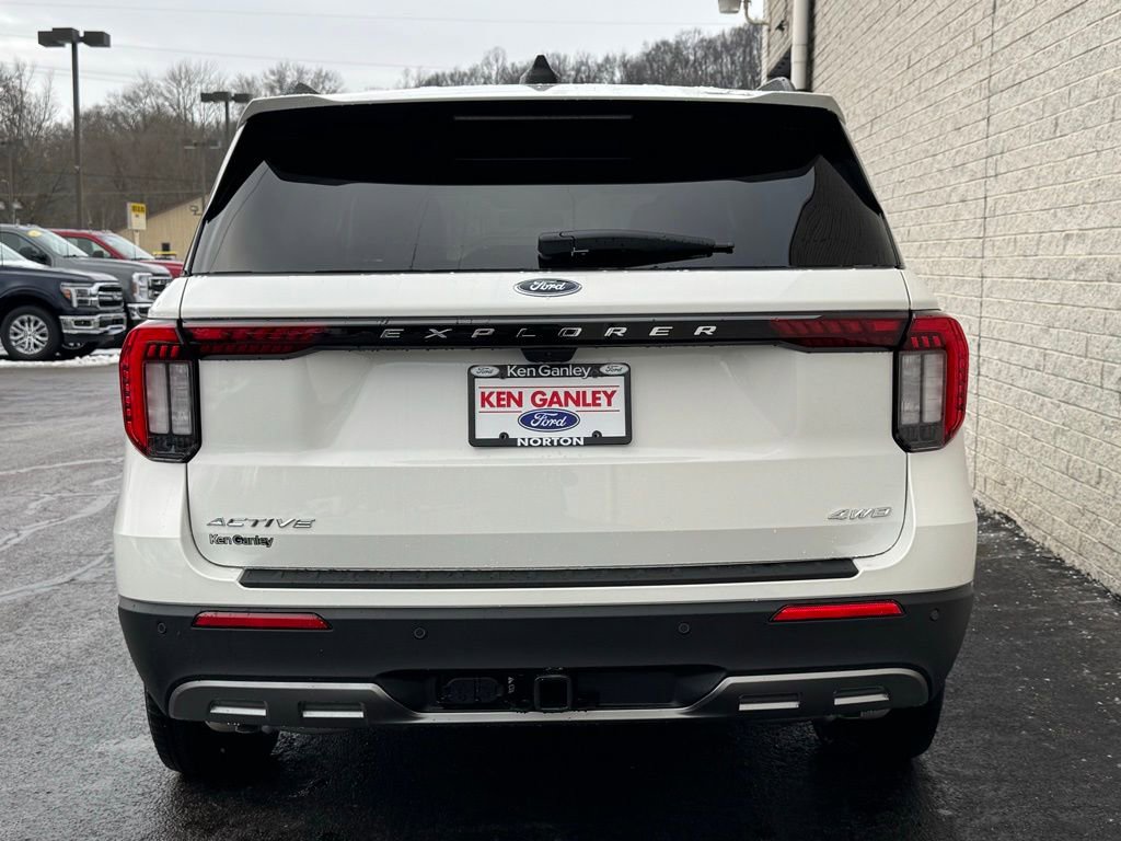 New 2026 Ford Explorer Active w/ Active Comfort Package image 10