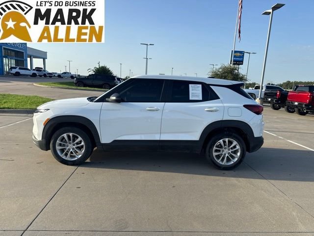 Used 2024 Chevrolet TrailBlazer LS w/ LS Convenience Package FWD image 3