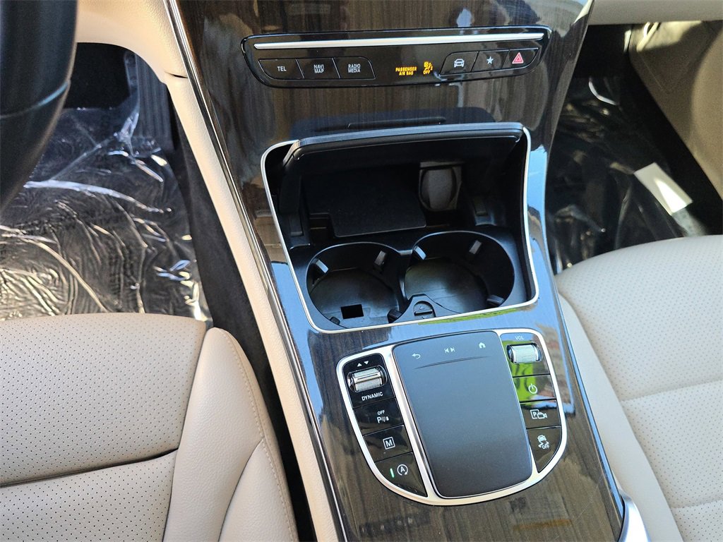 Used 2022 Mercedes-Benz GLC 300 4MATIC image 32