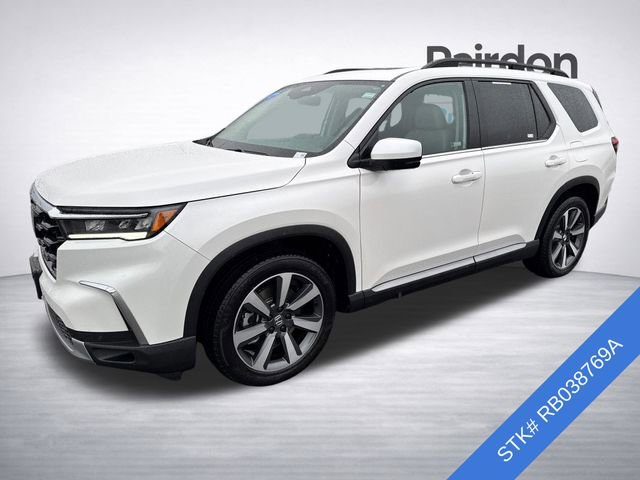 Used 2024 Honda Pilot Touring image 3