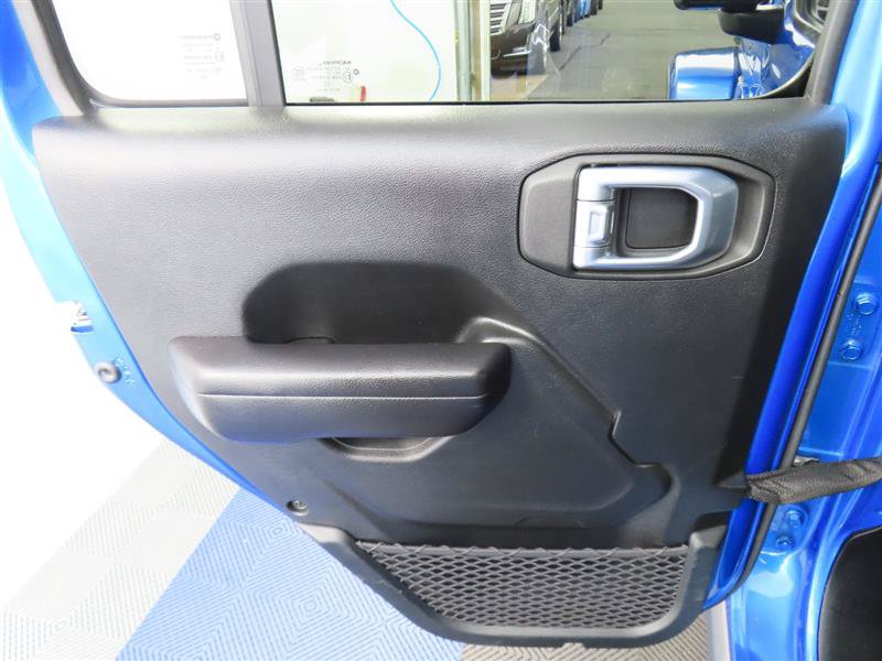 Used 2021 Jeep Gladiator Sport AWD/4WD image 24