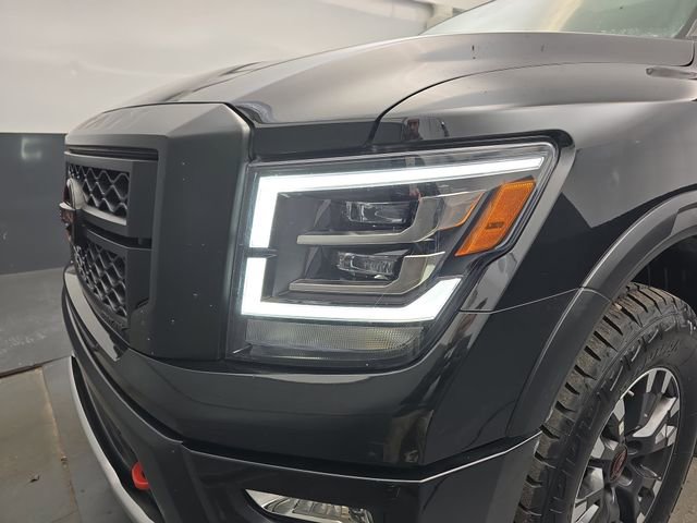 Used 2024 Nissan Titan PRO-4X w/ Pro-4x Convenience Package image 14