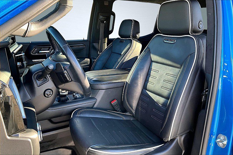 Used 2023 GMC Sierra 1500 AT4X AWD/4WD image 32