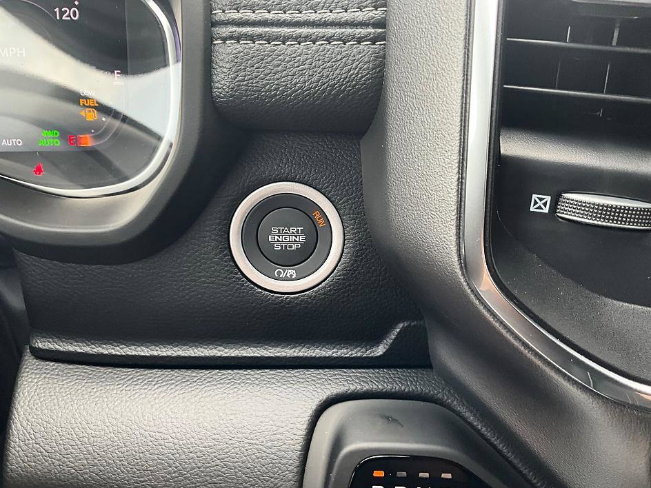 New 2027 RAM 1500 Laramie w/ Night Edition AWD/4WD image 19