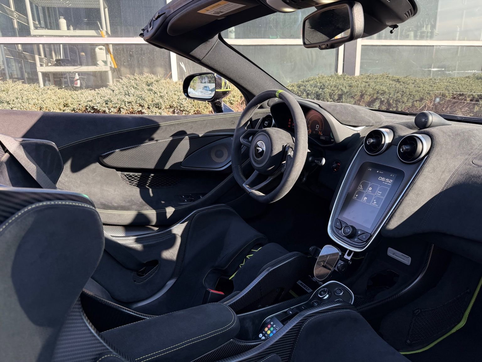 Used 2020 McLaren 600LT Spider image 29