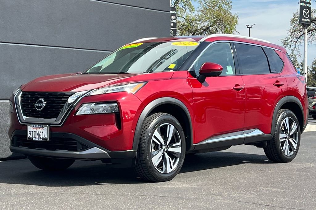 Used 2023 Nissan Rogue SL w/ SL Premium Package image 10