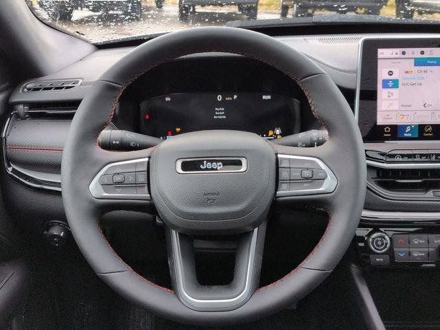 New 2026 Jeep Compass Trailhawk w/ Sun, Sound & Navigation Group AWD/4WD image 19