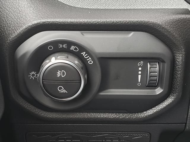 New 2026 Jeep Gladiator Sport AWD/4WD image 32
