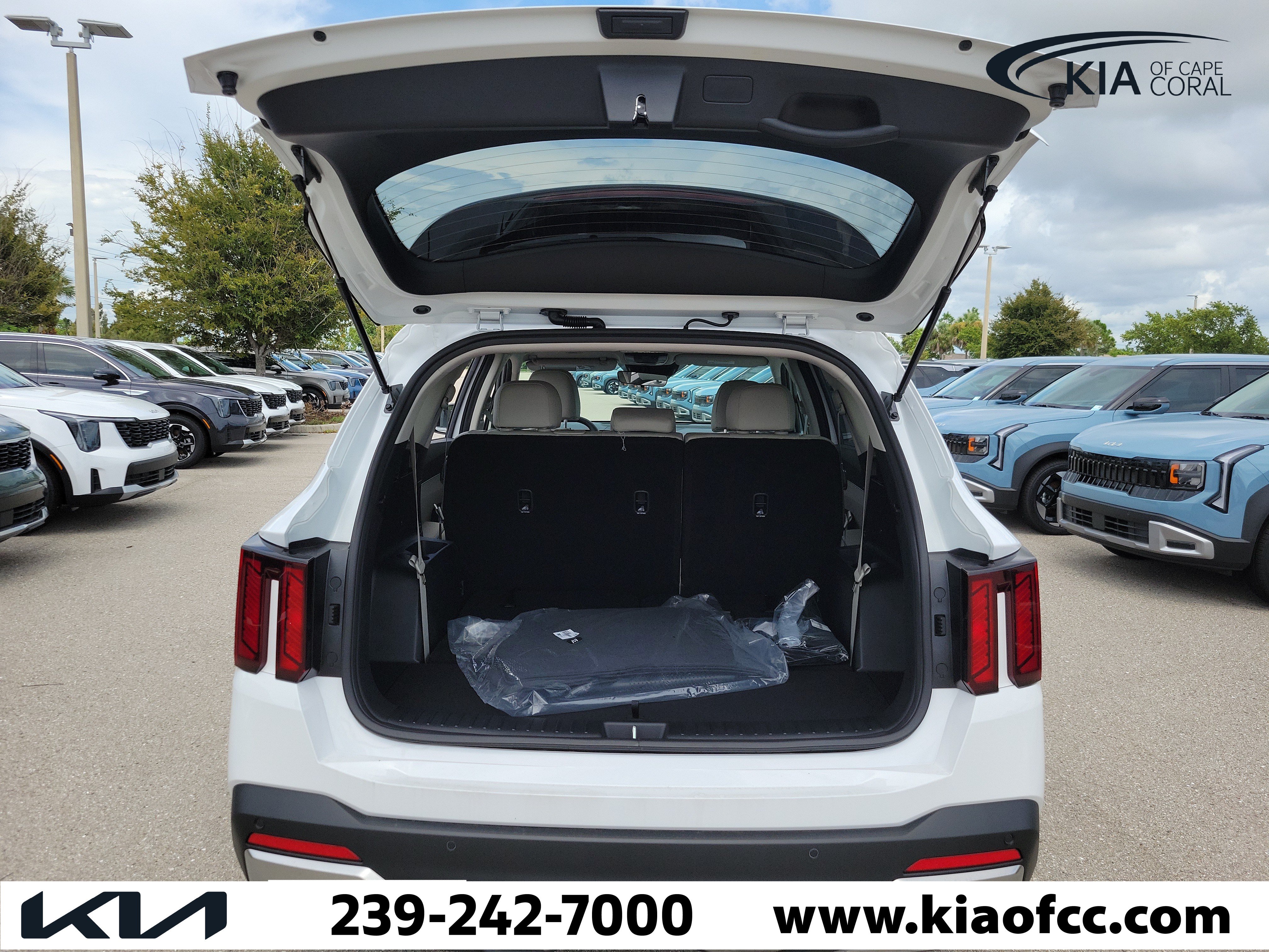 New 2026 Kia Sorento S FWD image 11