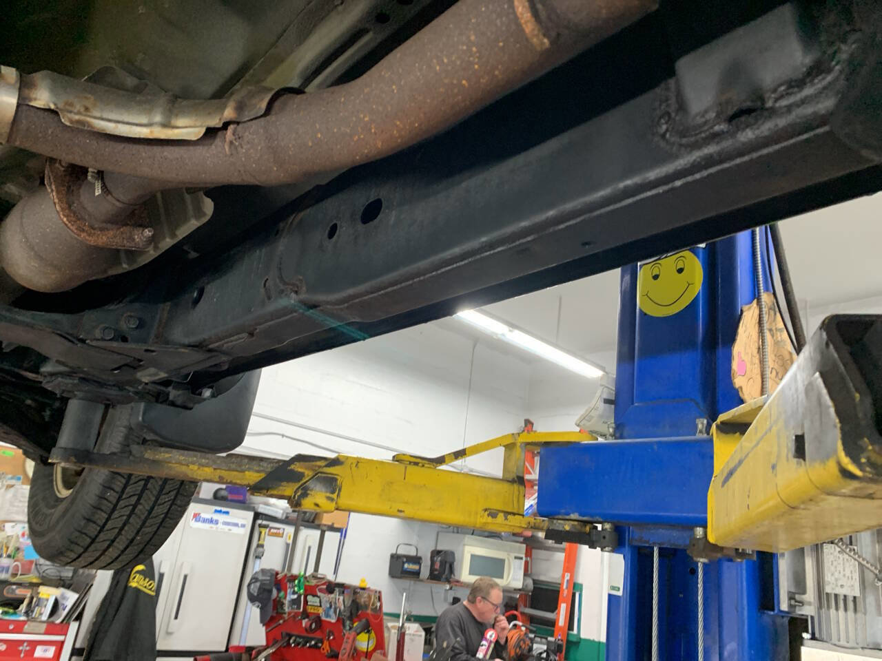 Used 2014 Nissan Frontier SV w/ SV Value Truck Package image 3