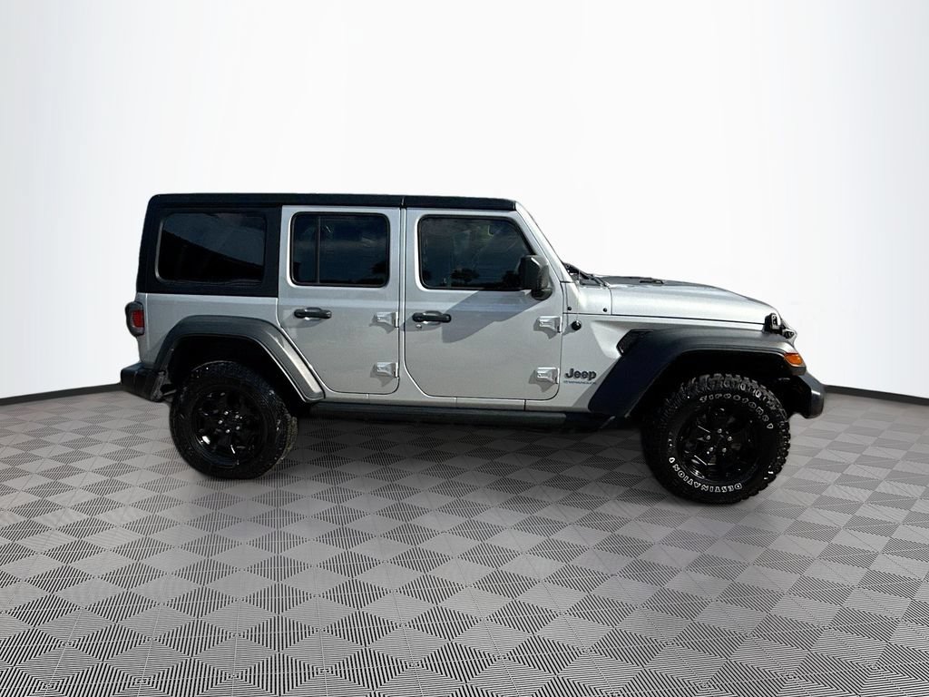 Used 2023 Jeep Wrangler Unlimited AWD/4WD image 5