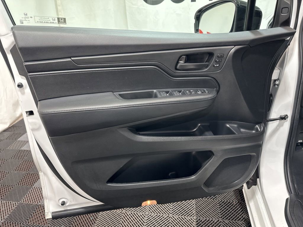 Used 2025 Honda Odyssey Sport-L image 21