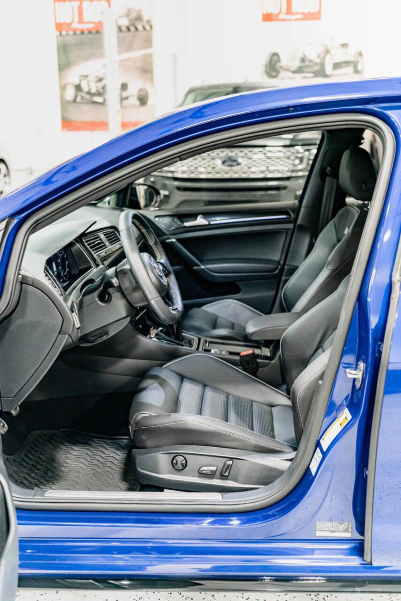 Used 2019 Volkswagen Golf R 4-Door AWD/4WD image 12