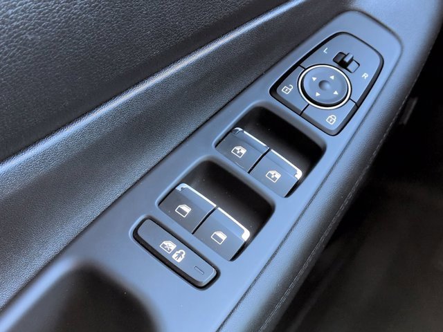 Used 2022 Hyundai Santa Fe SEL image 24