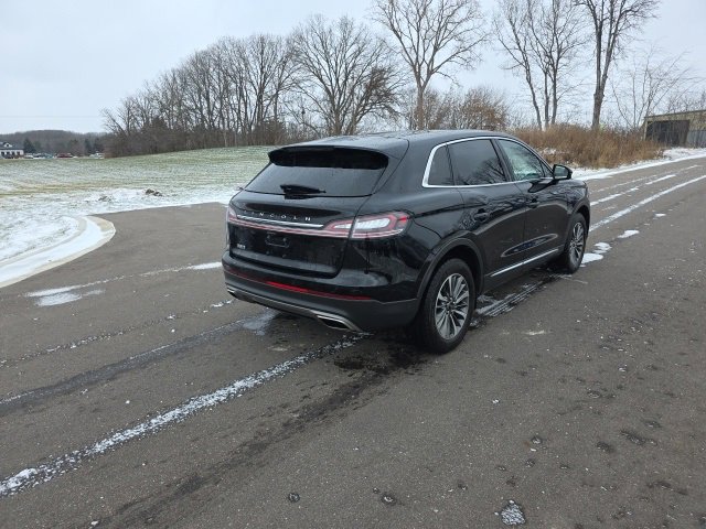 Used 2023 Lincoln Nautilus AWD image 7