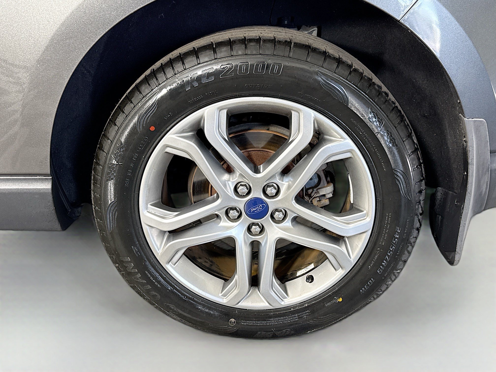 Used 2017 Ford Edge Titanium w/ Technology Package FWD image 37