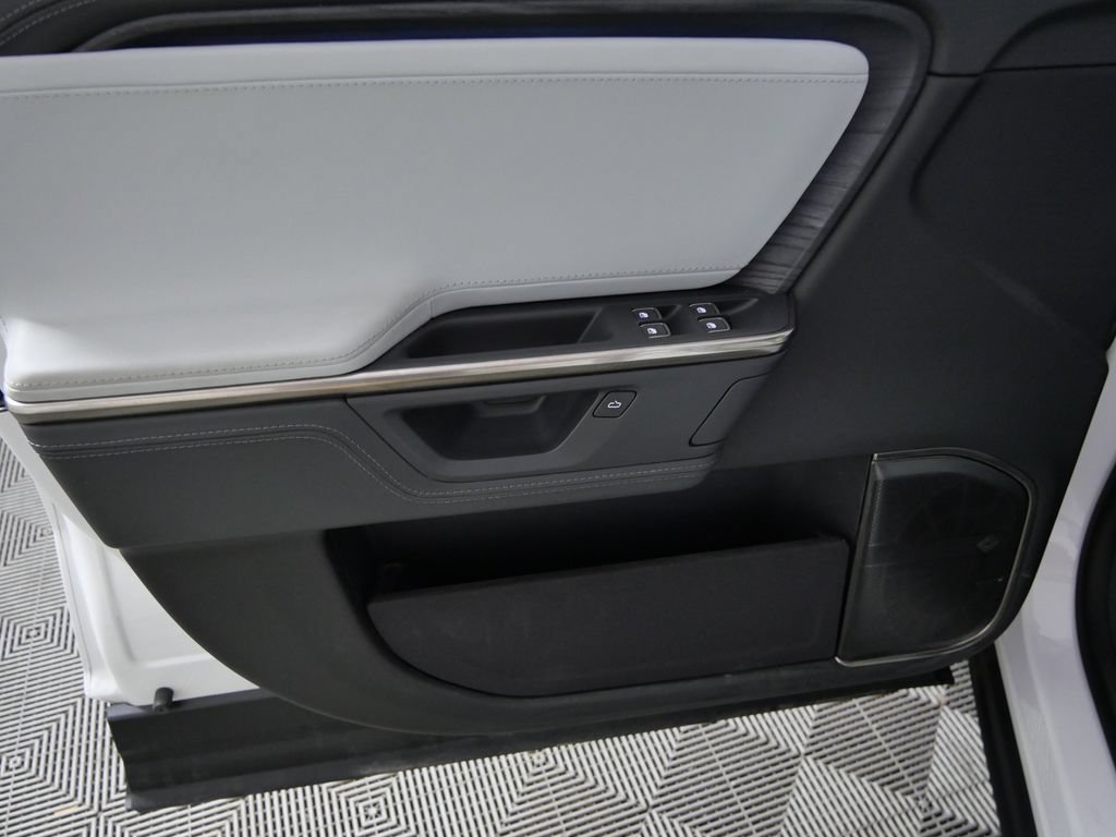 Used 2025 Rivian R1T Adventure Dual AWD/4WD image 13