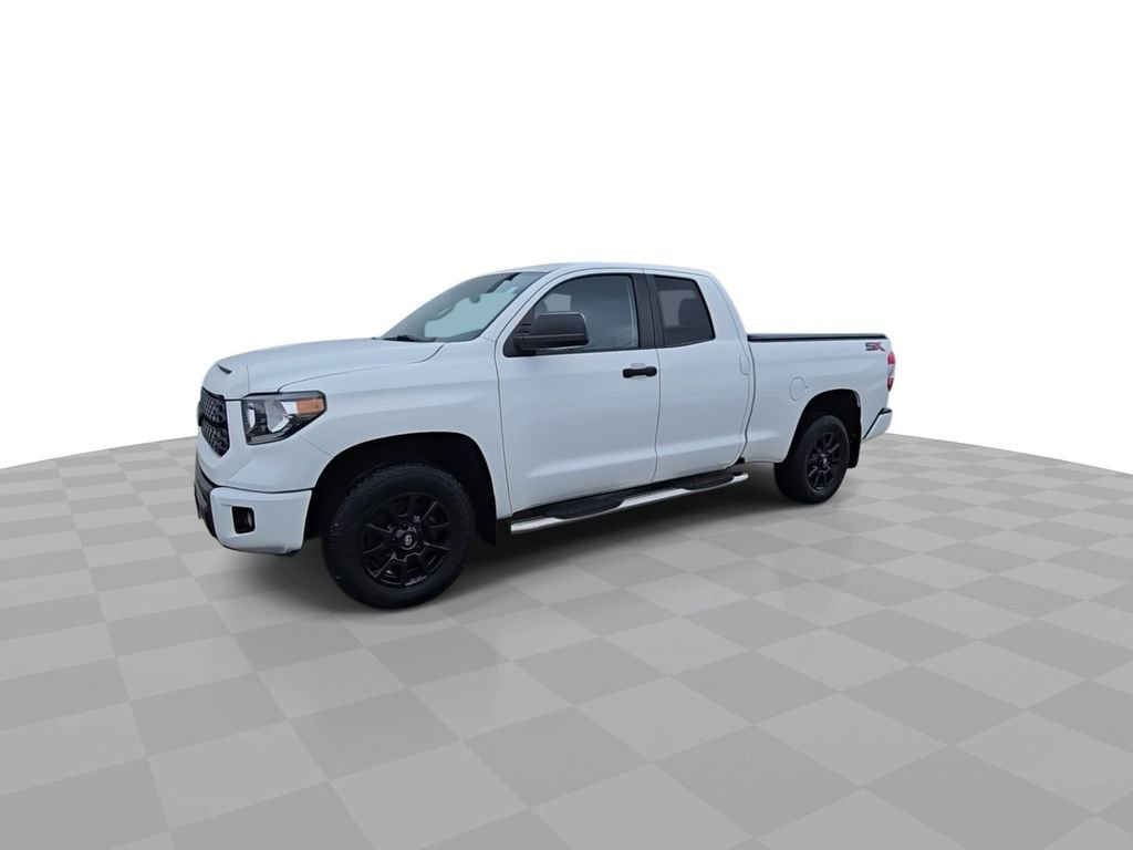 Used 2021 Toyota Tundra SR5 w/ SX Package image 4