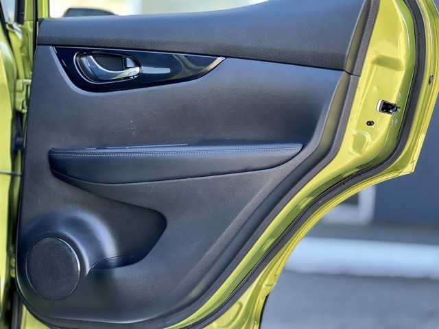 Used 2020 Nissan Rogue Sport SV image 19