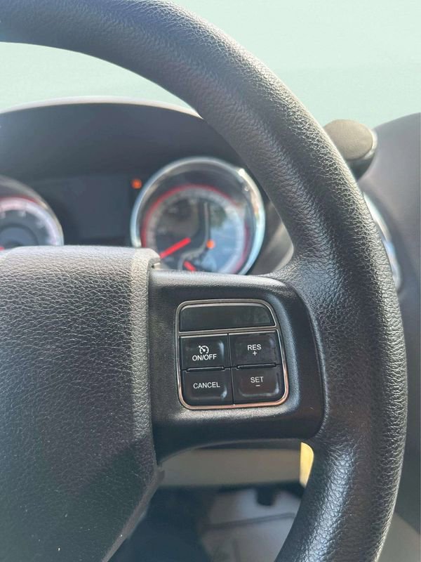 Used 2013 Dodge Grand Caravan SE FWD image 26