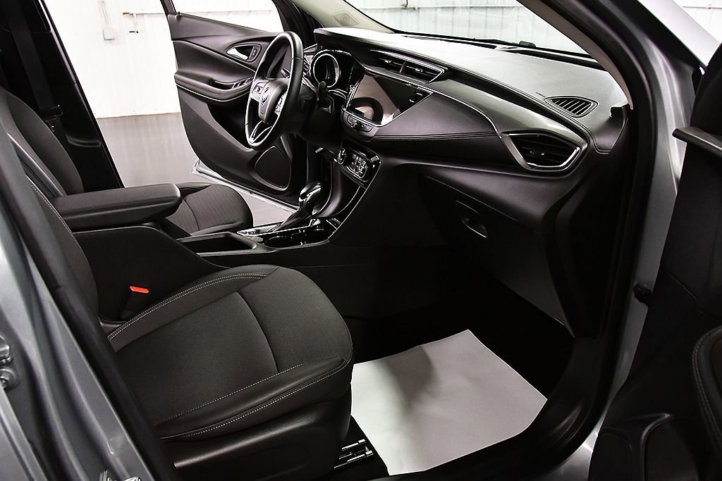 Used 2023 Buick Encore GX Select w/ Sport Touring Package FWD image 28