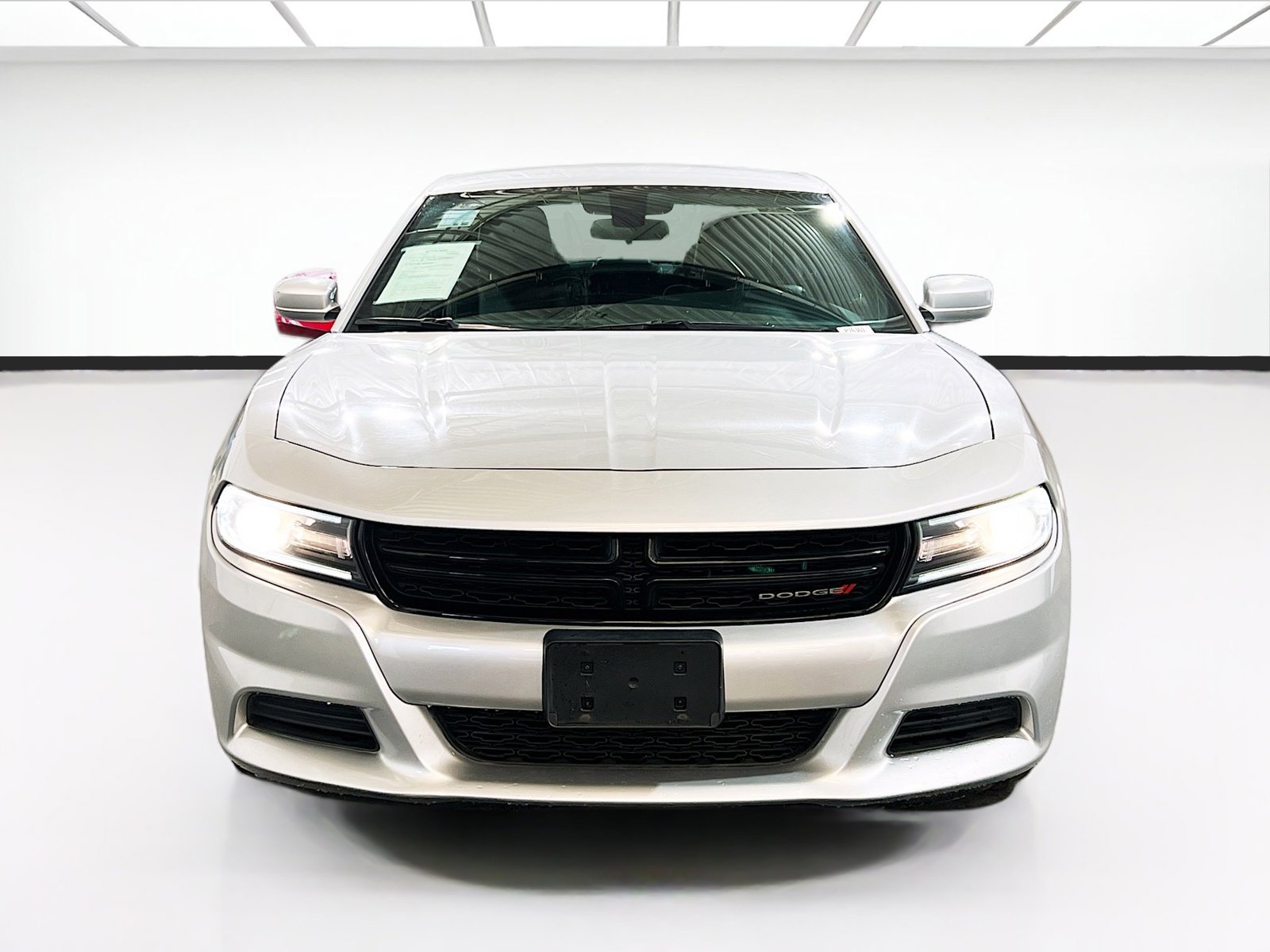 Used 2021 Dodge Charger SXT w/ Leather Interior Group image 2