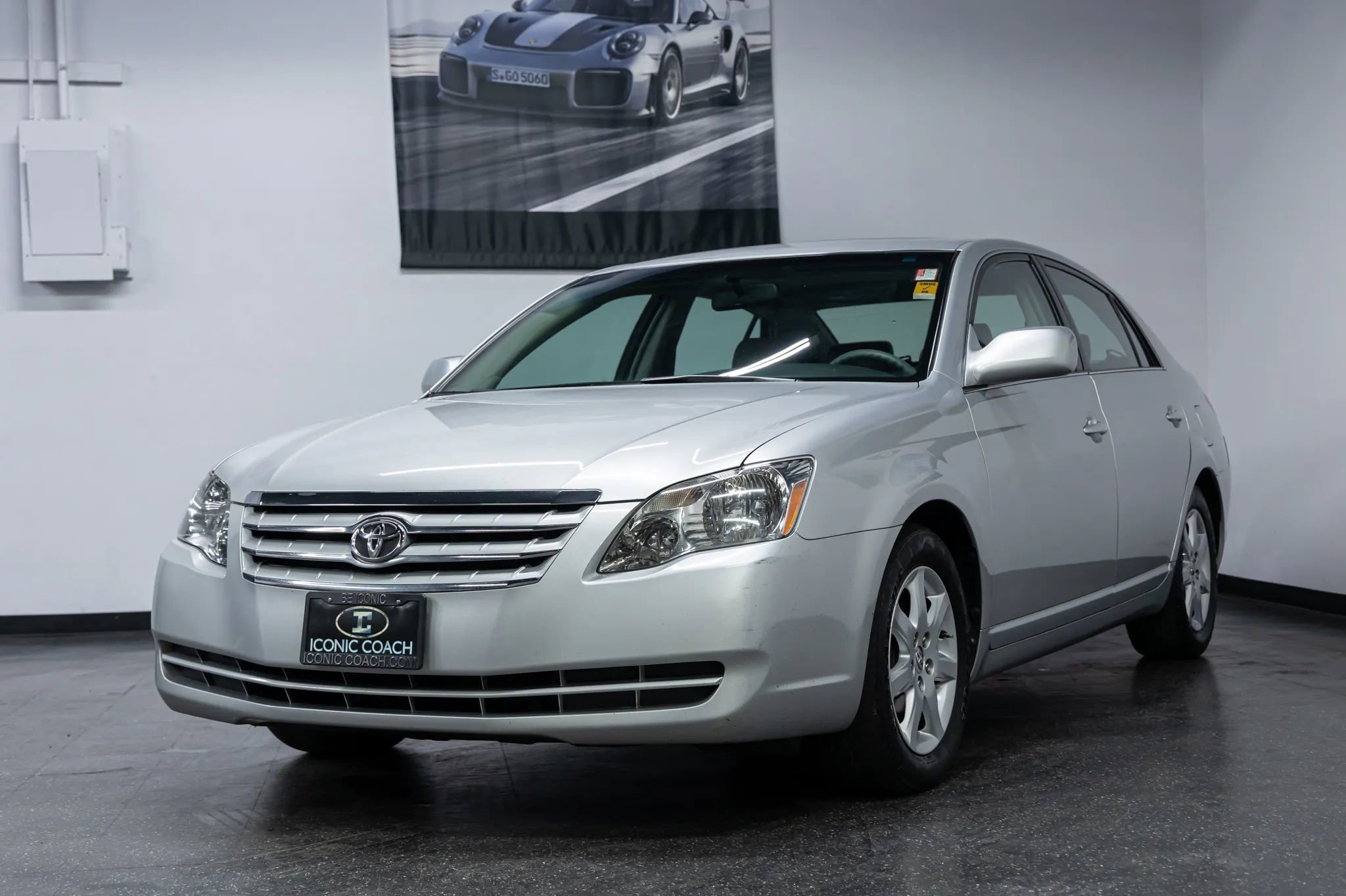 Used 2005 Toyota Avalon XL FWD image 3