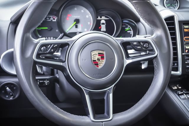 Used 2016 Porsche Cayenne S AWD/4WD image 13