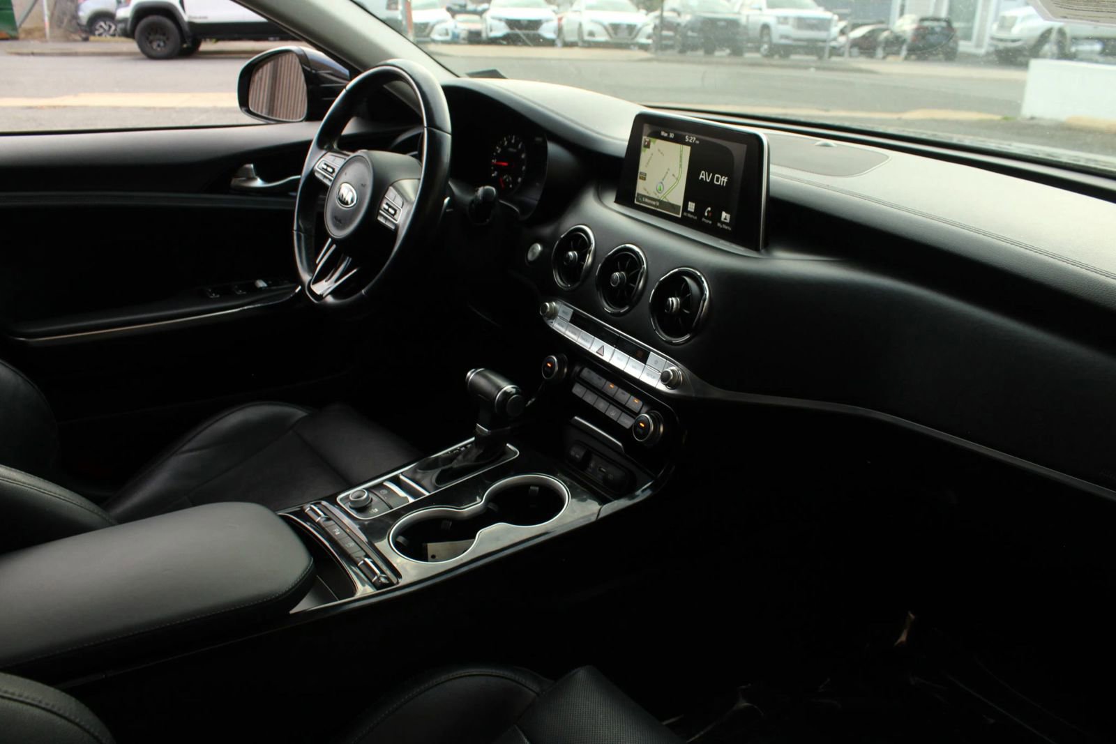 Used 2018 Kia Stinger Premium RWD image 23